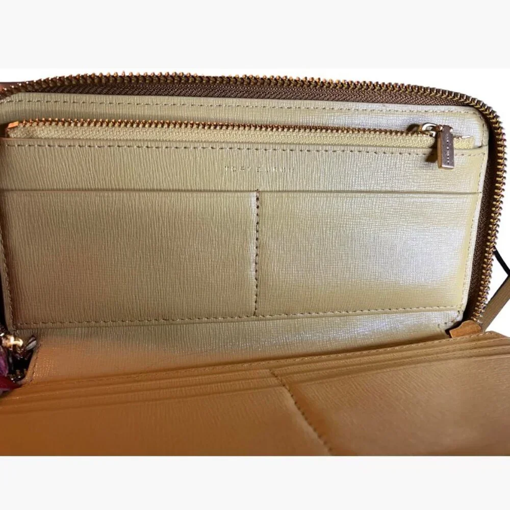 Tory Burch Robinson Zip-Around Continental Wallet Saffiano Leather EUC/Like New